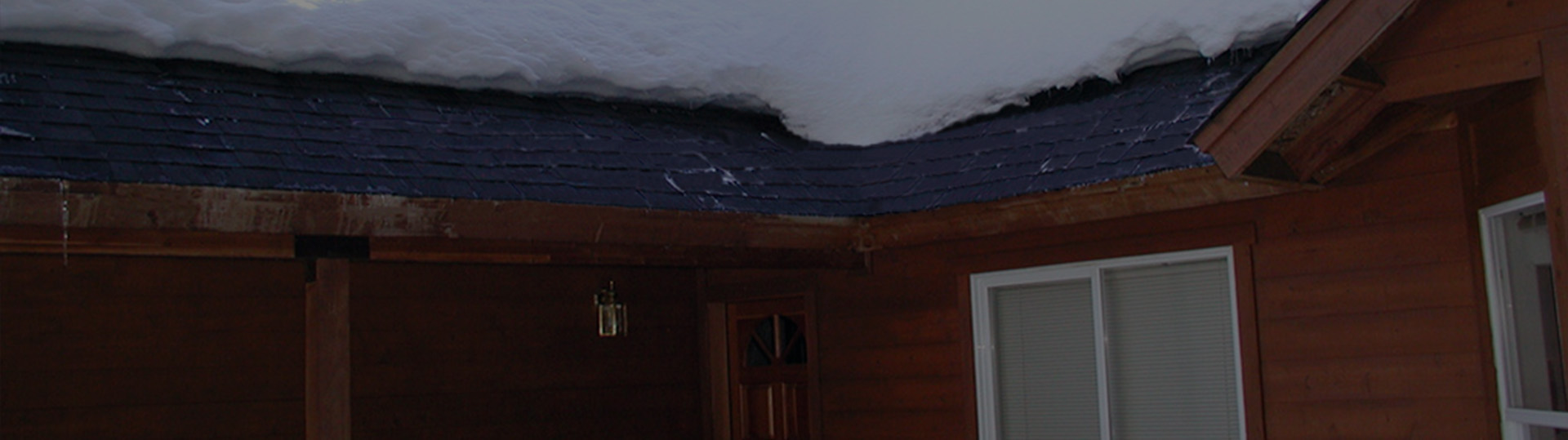 Self-regulating heat trace cable for roof de-icing systems banner